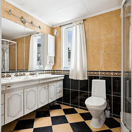 Cozy Flat Near Downtown Apartment *